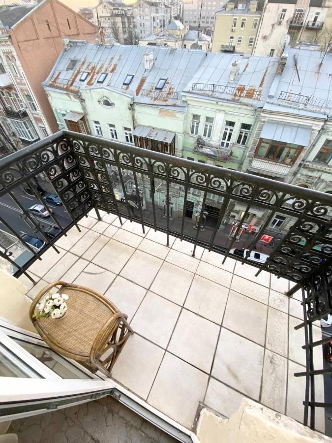Світло Є! Історичний Центр! Apartment Kiev Bagian luar foto