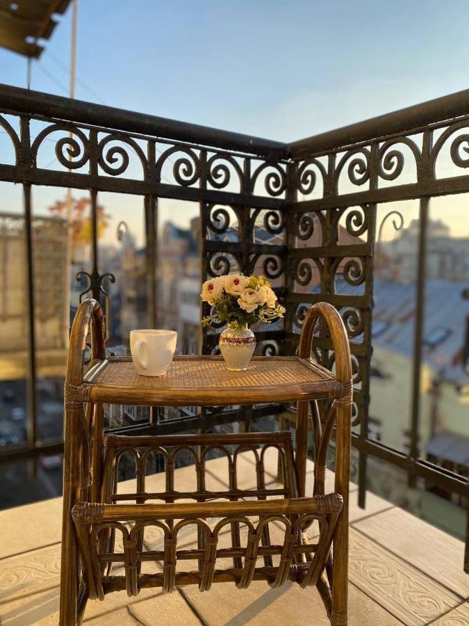 Світло Є! Історичний Центр! Apartment Kiev Bagian luar foto