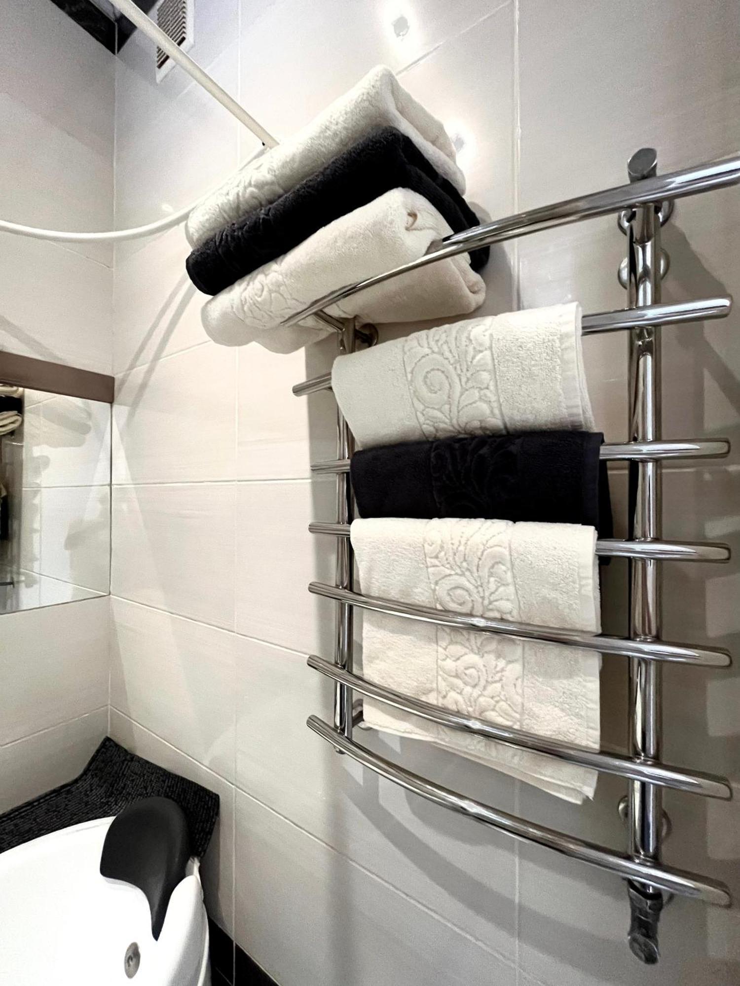Світло Є! Історичний Центр! Apartment Kiev Bagian luar foto