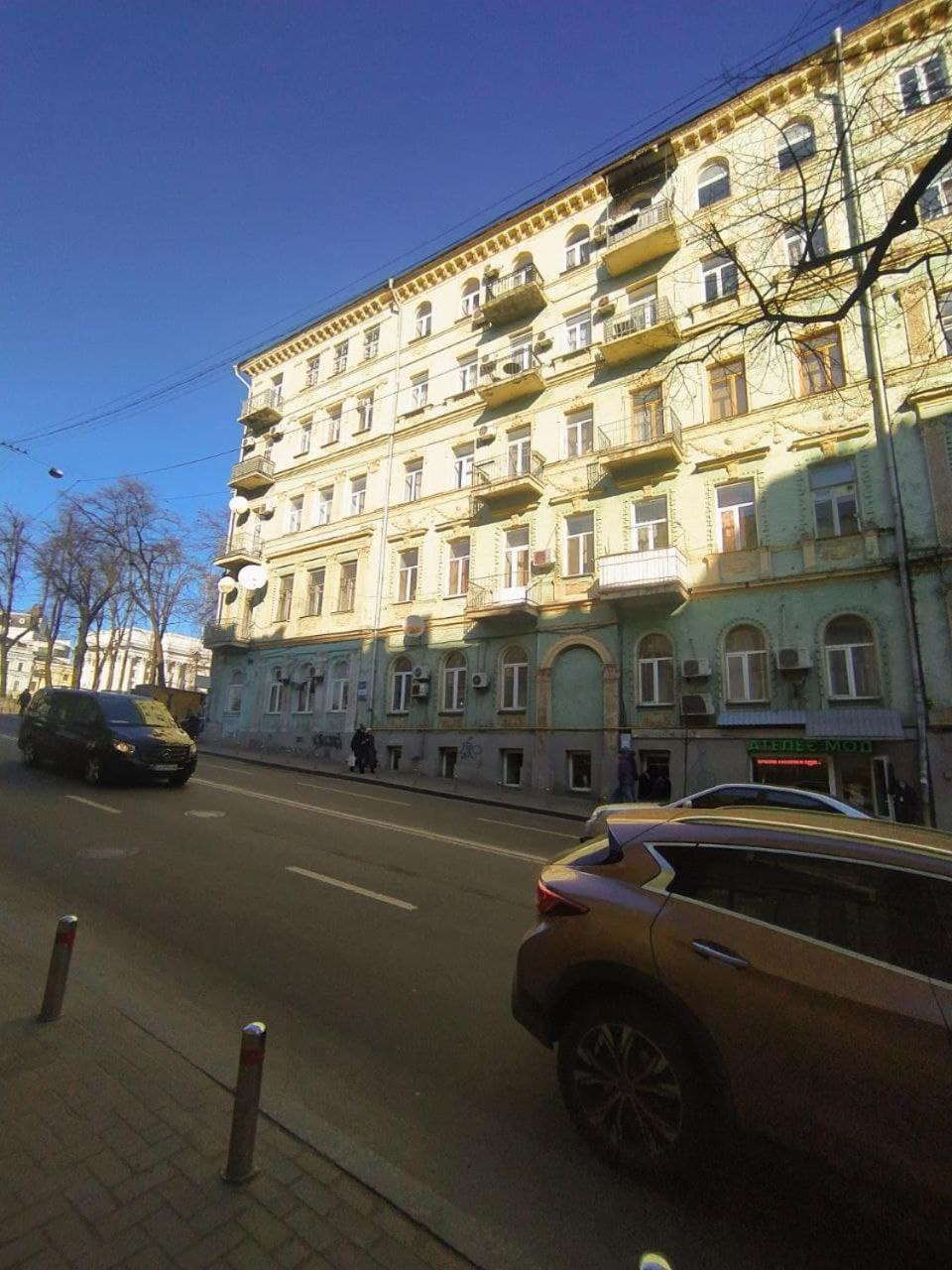 Світло Є! Історичний Центр! Apartment Kiev Bagian luar foto